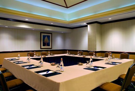 Sheraton Atlanta Airport Hotel College Park Exterior photo